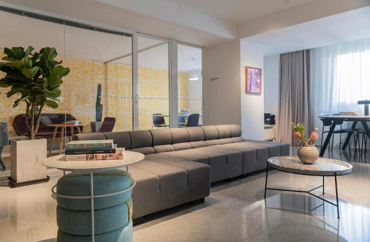 Stey 798 Art Zone Hotel